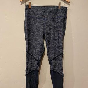 Gray Mark/ Black leggings